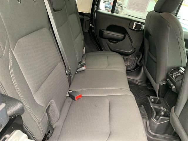 Used 2022 Jeep Wrangler Unlimited Sport image 15