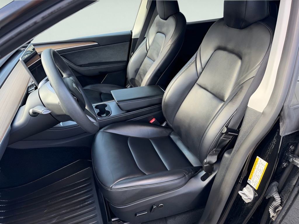 Used 2023 Tesla Model Y Long Range image 16