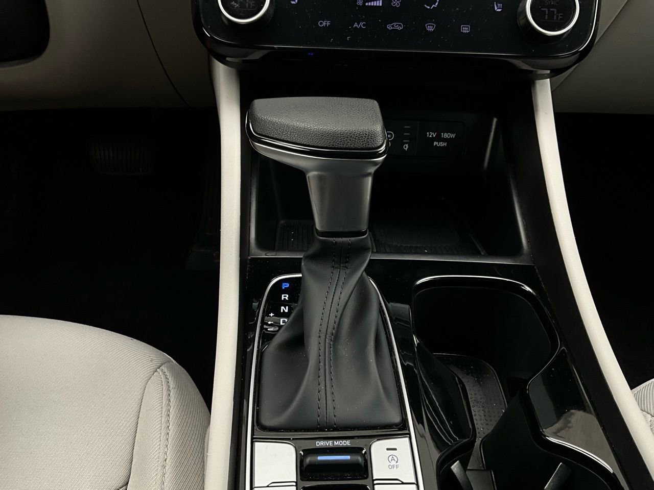 Used 2025 Hyundai Tucson SEL image 23