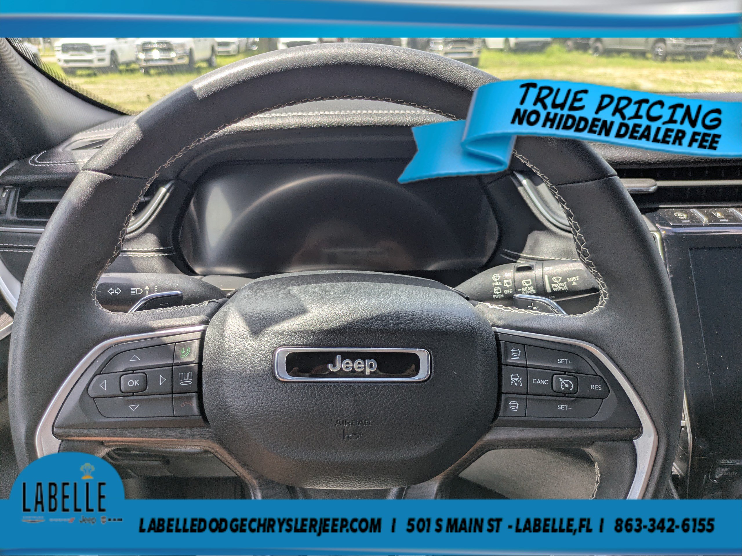 Used 2024 Jeep Grand Cherokee Limited AWD/4WD image 21