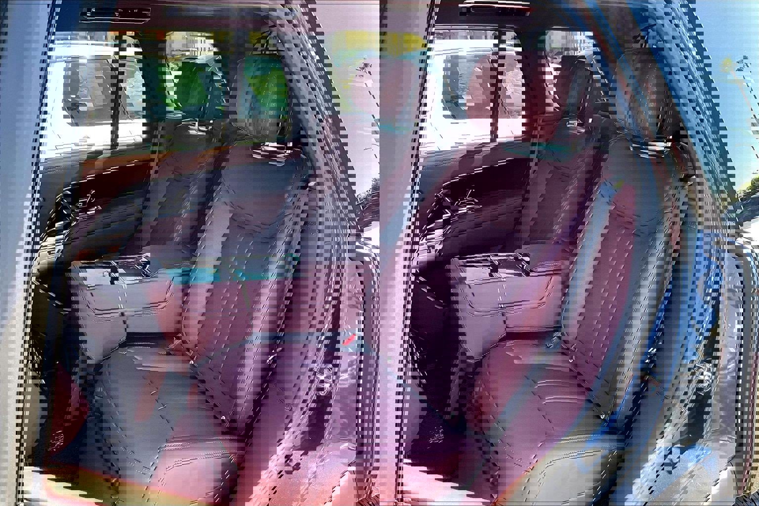 New 2026 Land Rover Range Rover Long Wheelbase Autobiography image 22