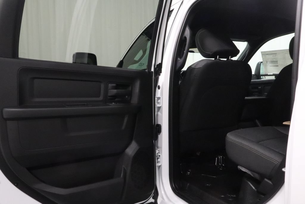 New 2026 RAM 3500 Tradesman AWD/4WD image 15