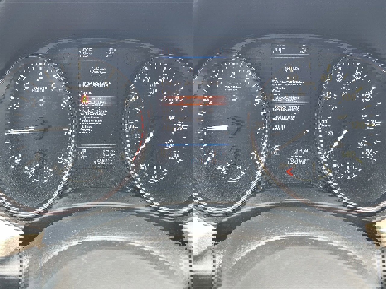 Used 2018 Nissan Rogue SV image 15