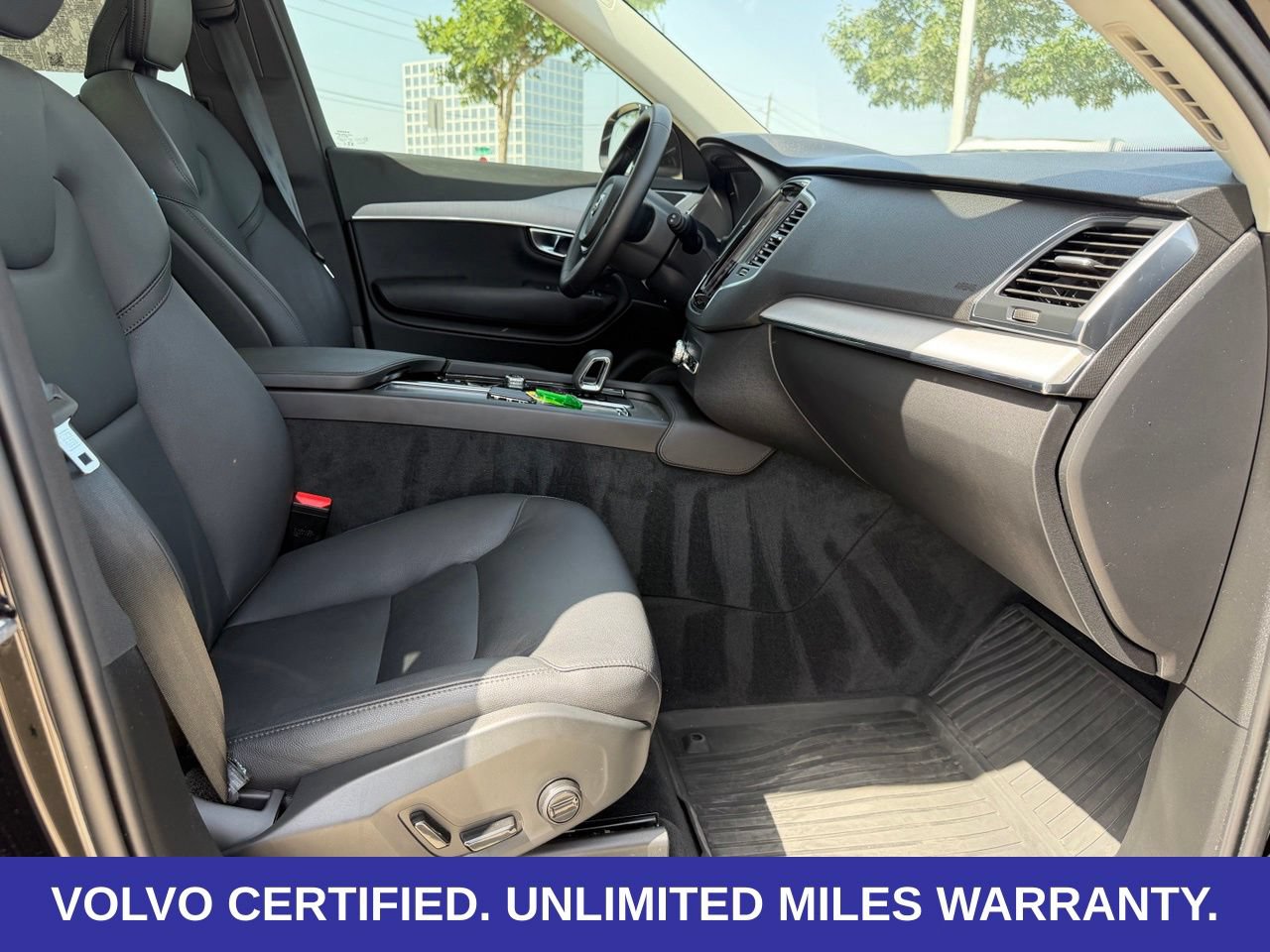 Certified 2025 Volvo XC90 B5 Core w/ Protection Package Premier AWD/4WD image 36