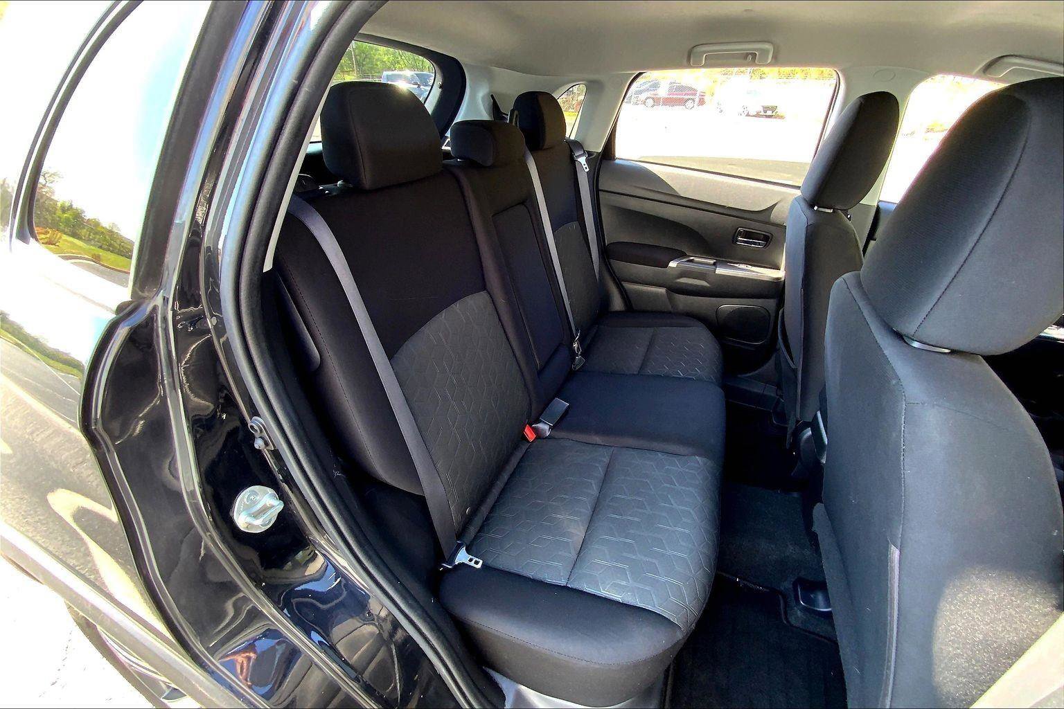 Used 2021 Mitsubishi Outlander Sport SE AWD/4WD image 25