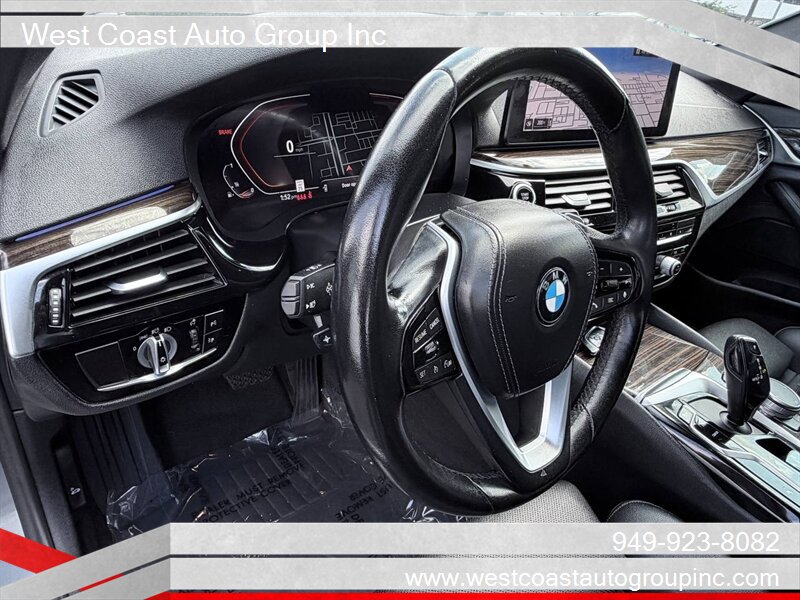 Used 2021 BMW 530i w/ Convenience Package RWD image 7