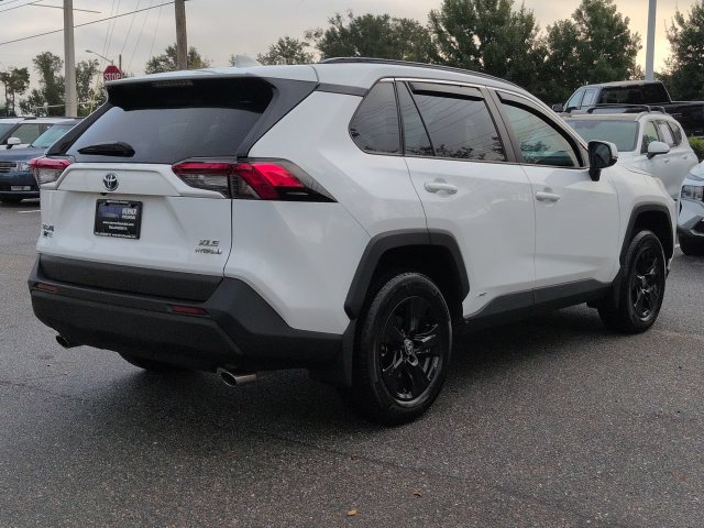 Used 2024 Toyota RAV4 XLE AWD/4WD image 5