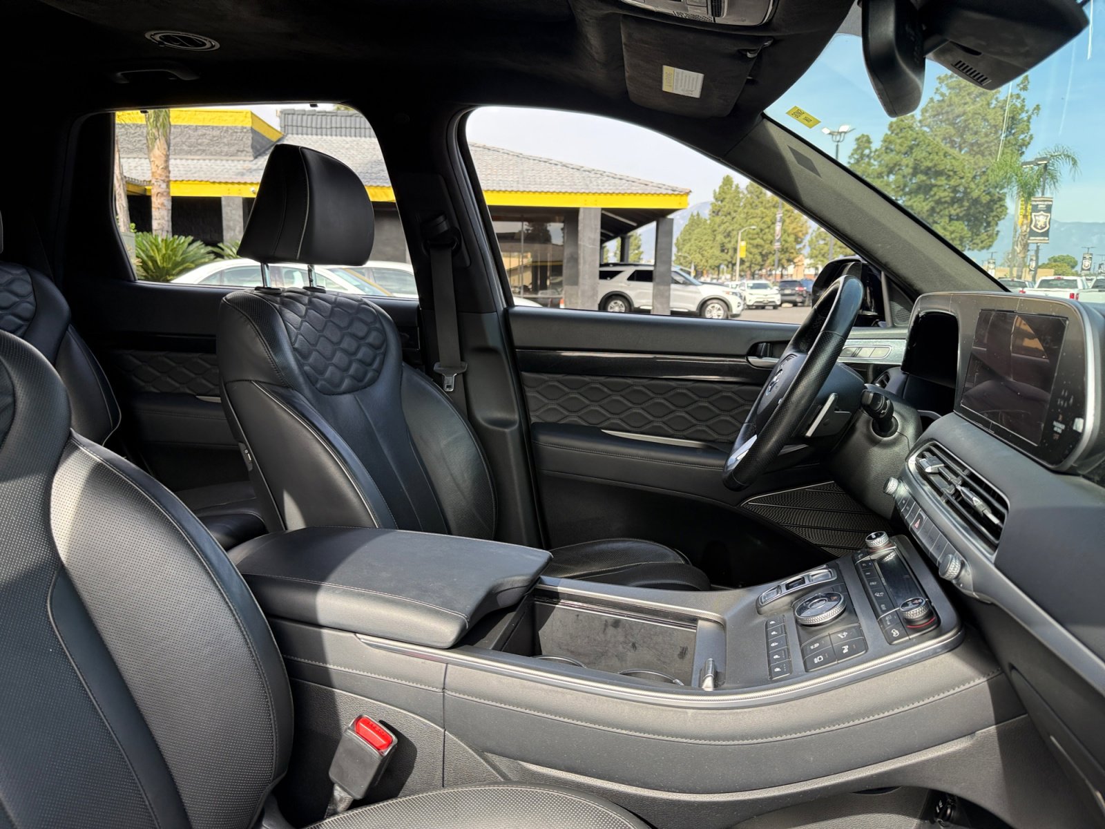 Used 2021 Hyundai Palisade Calligraphy w/ Winter Package image 21