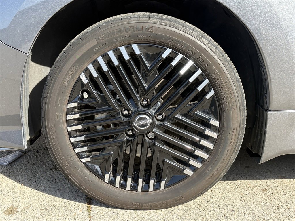 Used 2023 Nissan Leaf SV Plus image 9