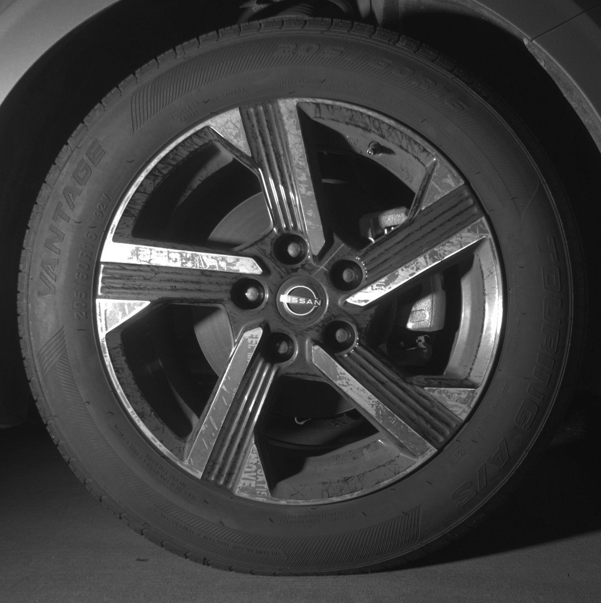 Used 2025 Nissan Sentra SV image 13