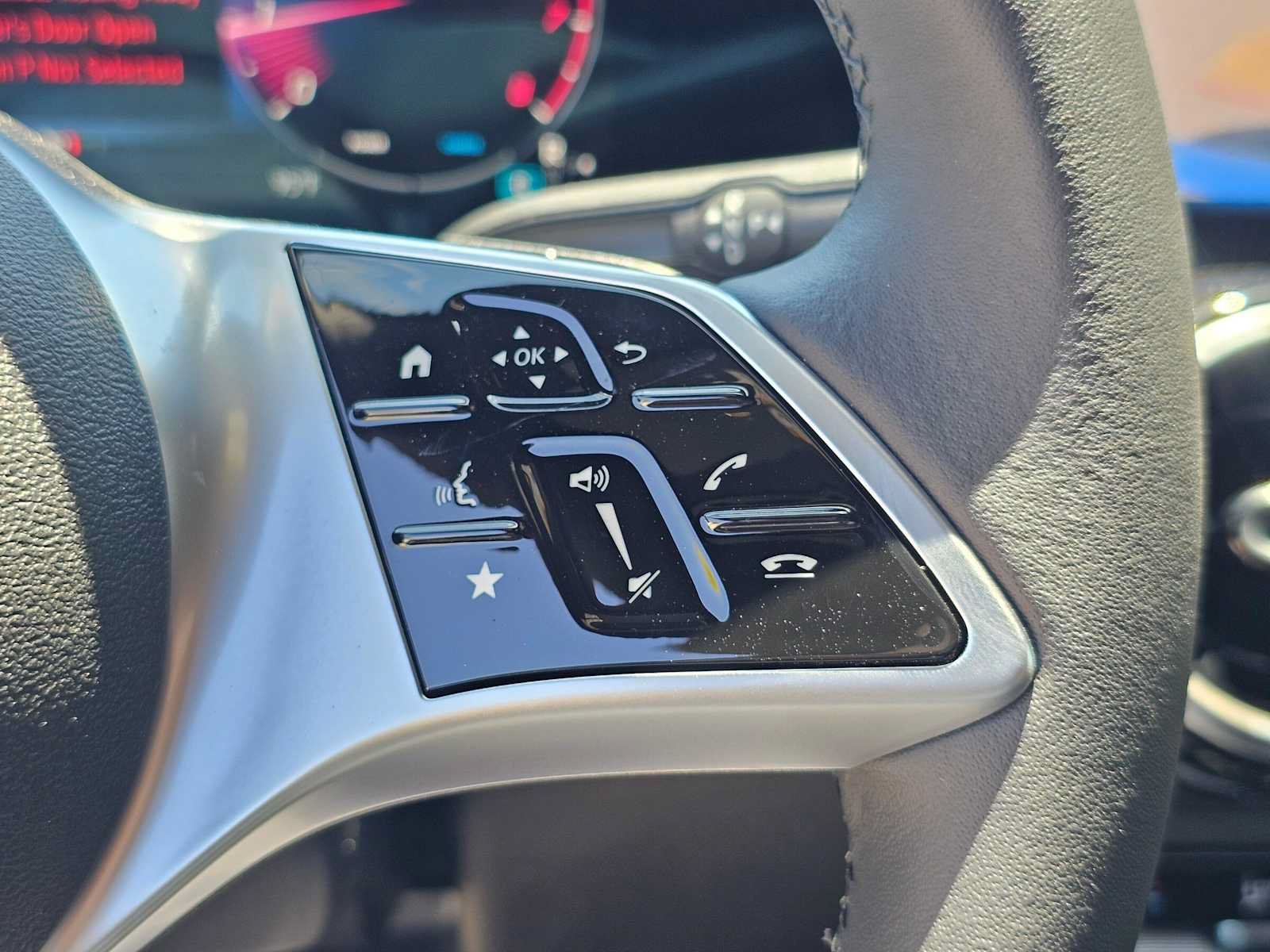 New 2026 Mercedes-Benz GLB 250 image 28