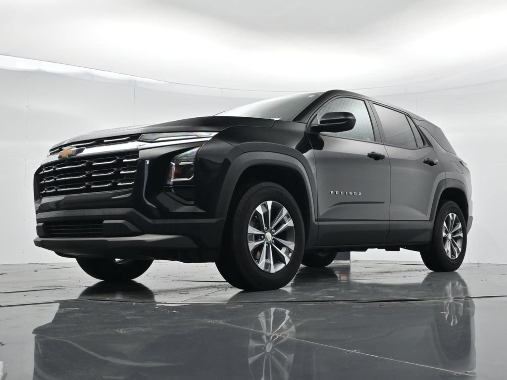 Used 2026 Chevrolet Equinox LT w/ Convenience Package II FWD image 26