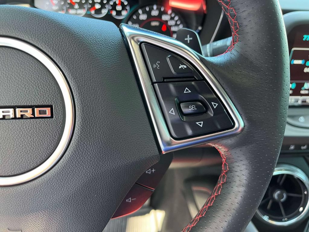 Certified 2018 Chevrolet Camaro SS RWD image 25