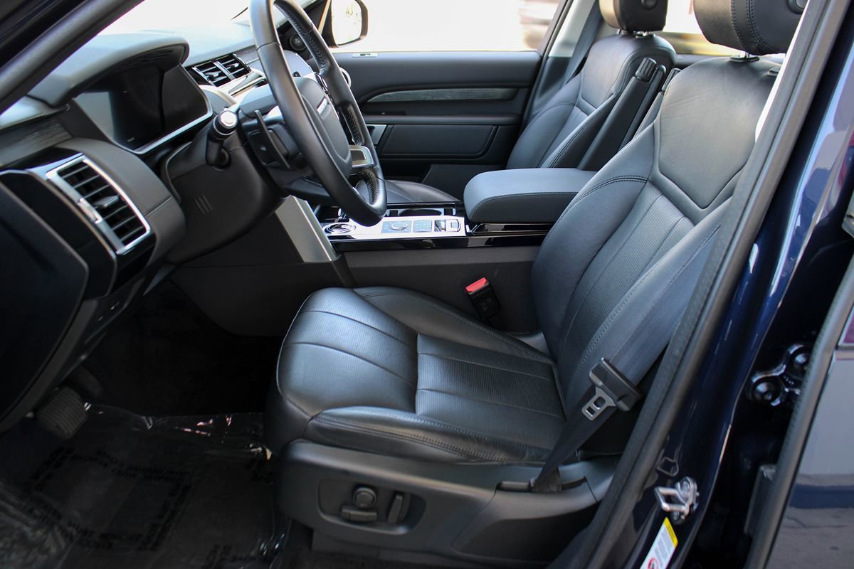 Used 2019 Land Rover Discovery HSE image 13