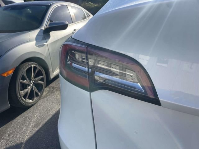 Used 2021 Tesla Model Y Long Range AWD/4WD image 9