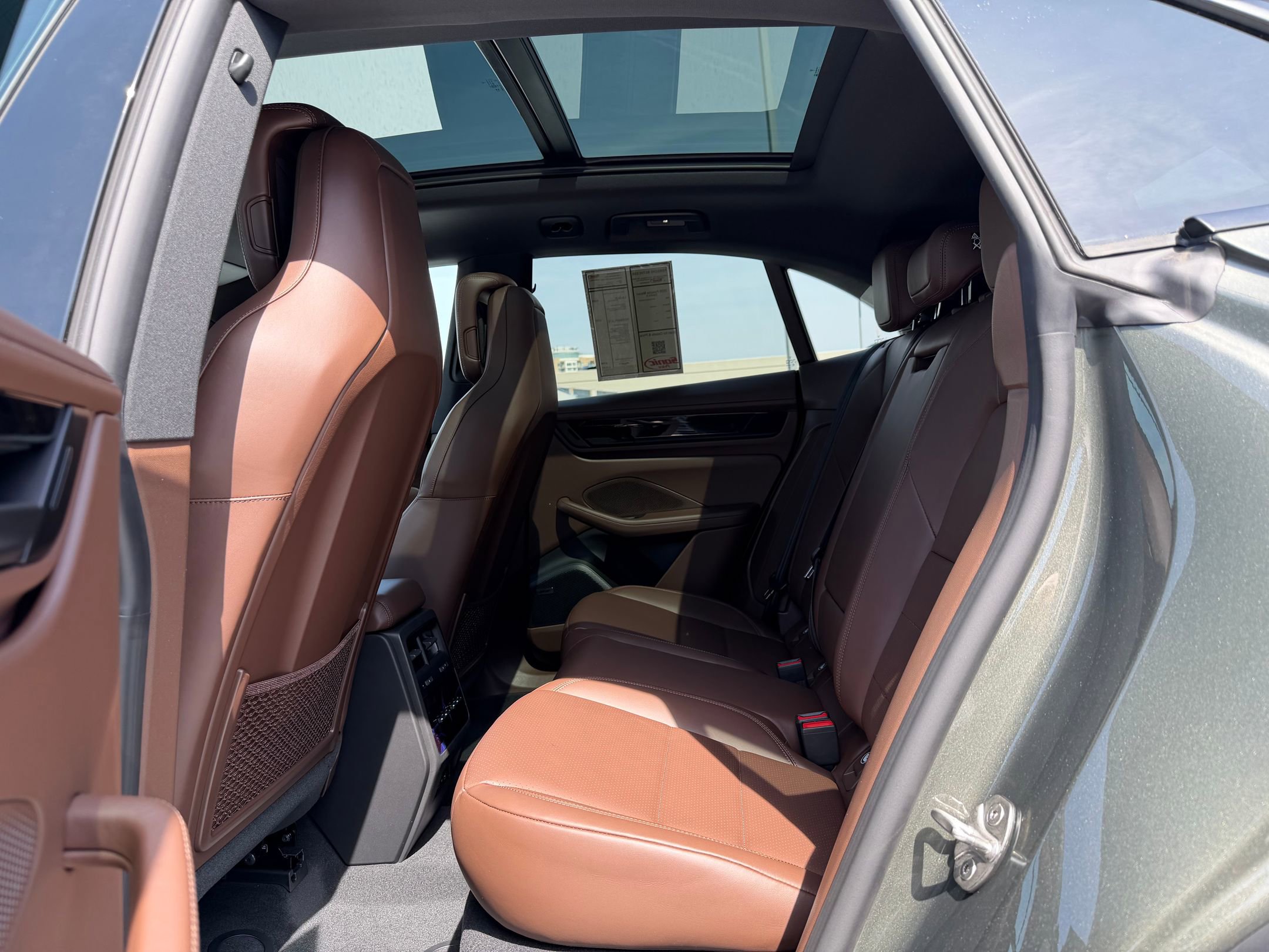 New 2026 Porsche Macan 4 Electric AWD/4WD image 20