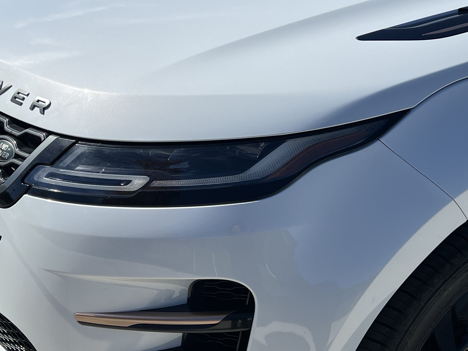 Used 2020 Land Rover Range Rover Evoque R-Dynamic S AWD/4WD image 10
