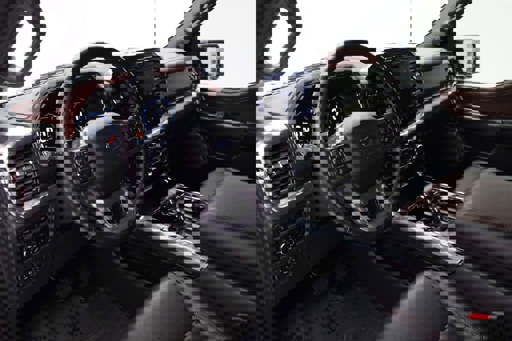 Used 2023 Ford F150 Lariat w/ Equipment Group 502A High image 18