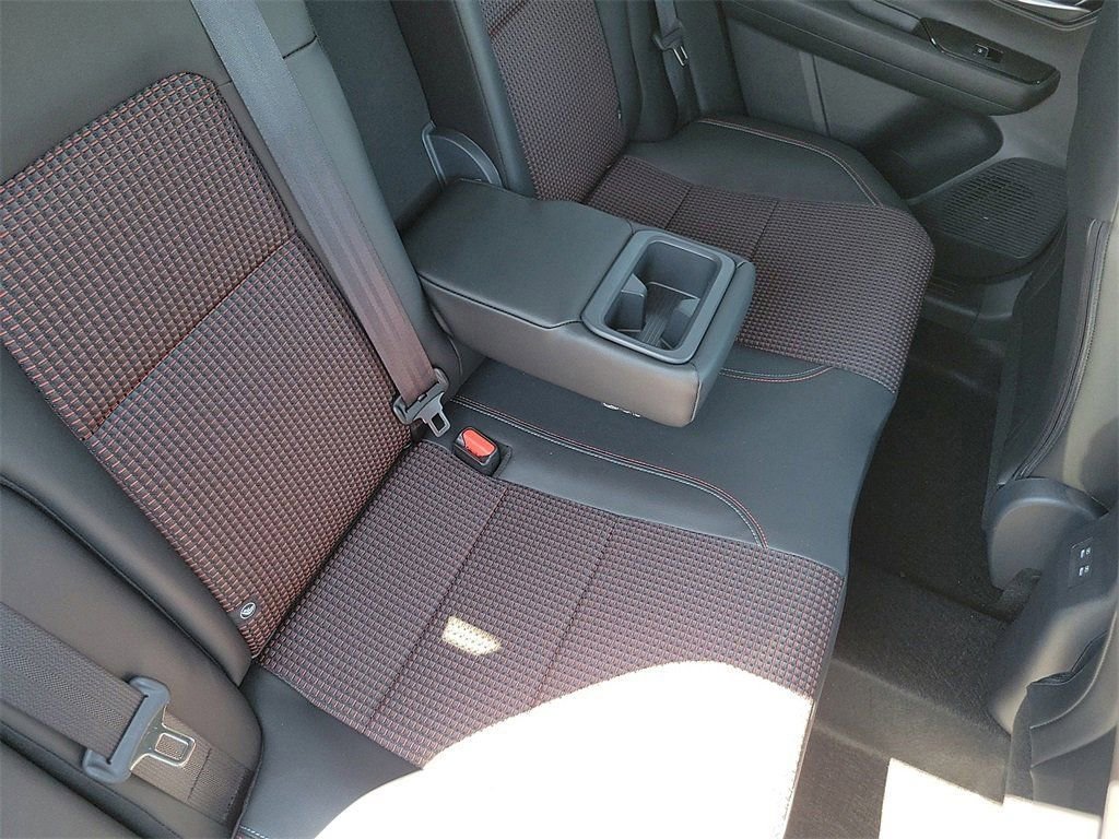 New 2026 Nissan Kicks SR FWD image 22