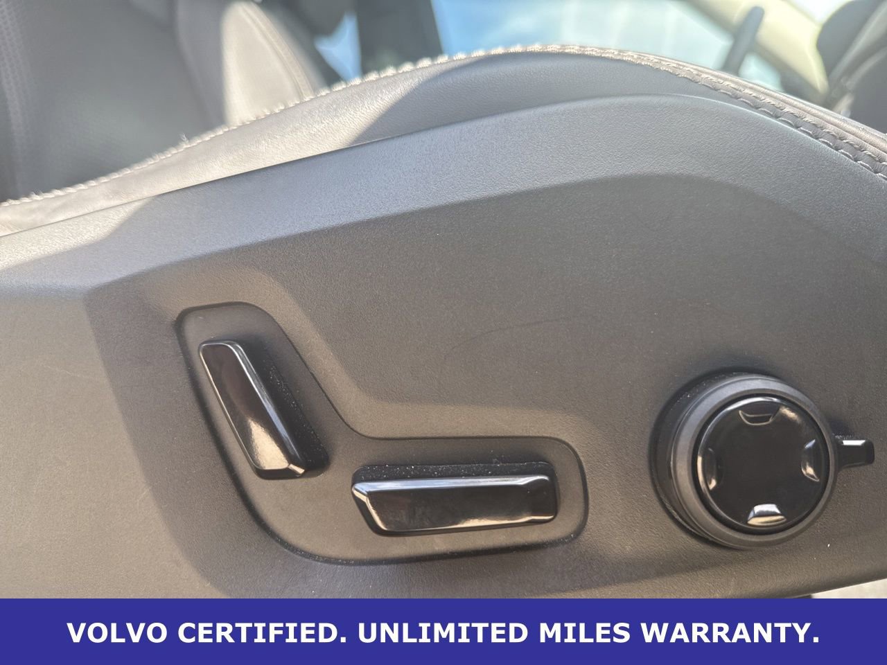 Certified 2023 Volvo XC90 B6 Ultimate image 13