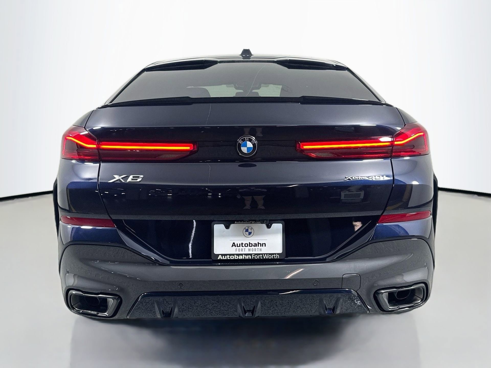 New 2026 BMW X6 xDrive40i w/ Executive Package image 6