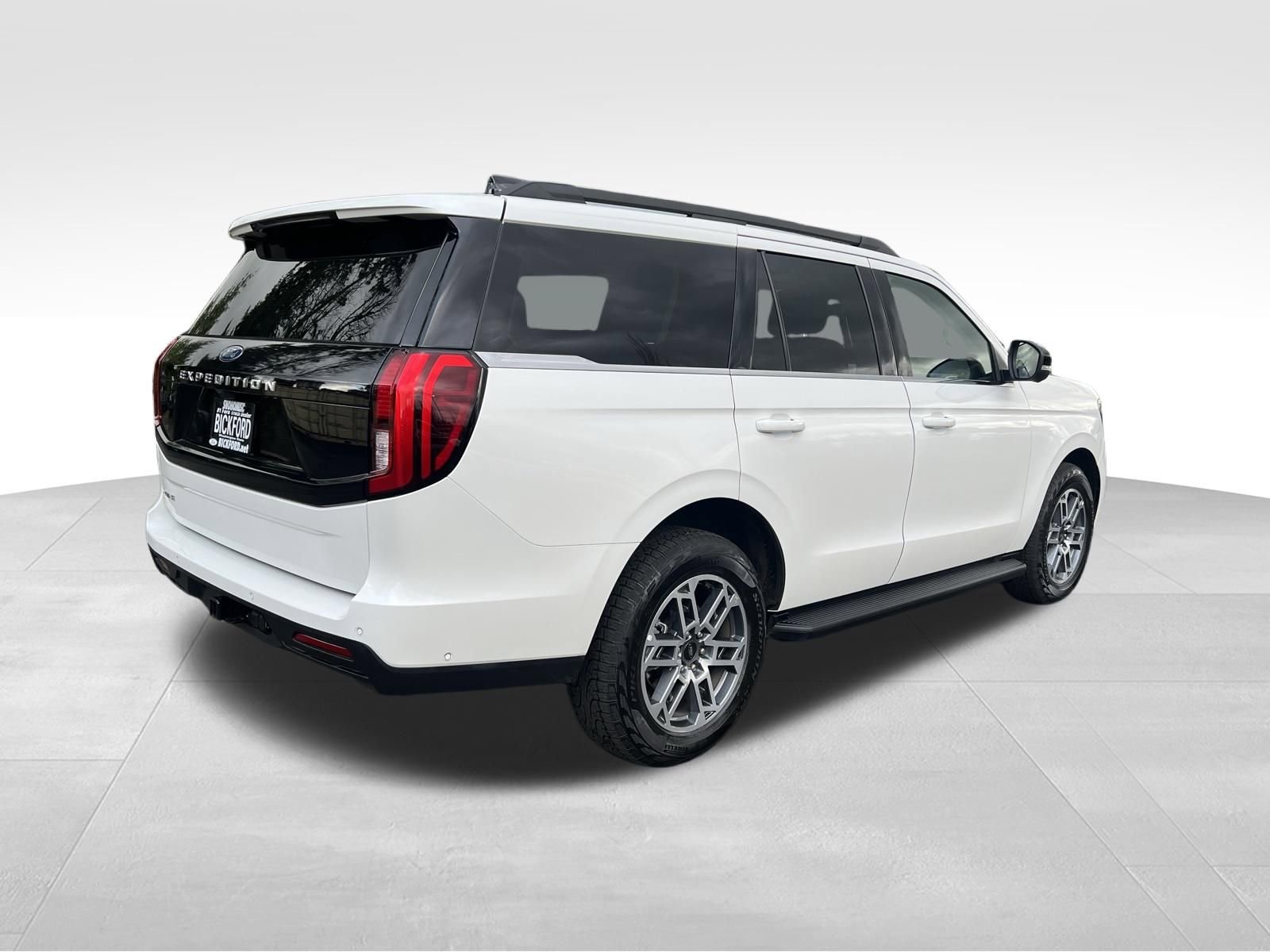 Used 2025 Ford Expedition Active image 5