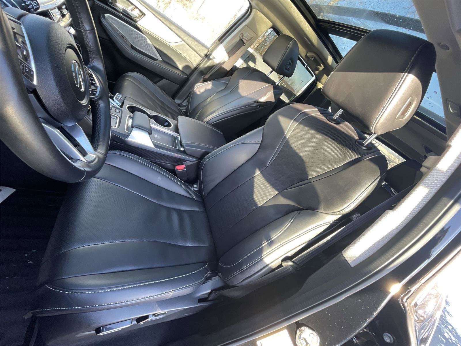 Used 2023 Acura MDX SH-AWD w/ Technology Package image 14