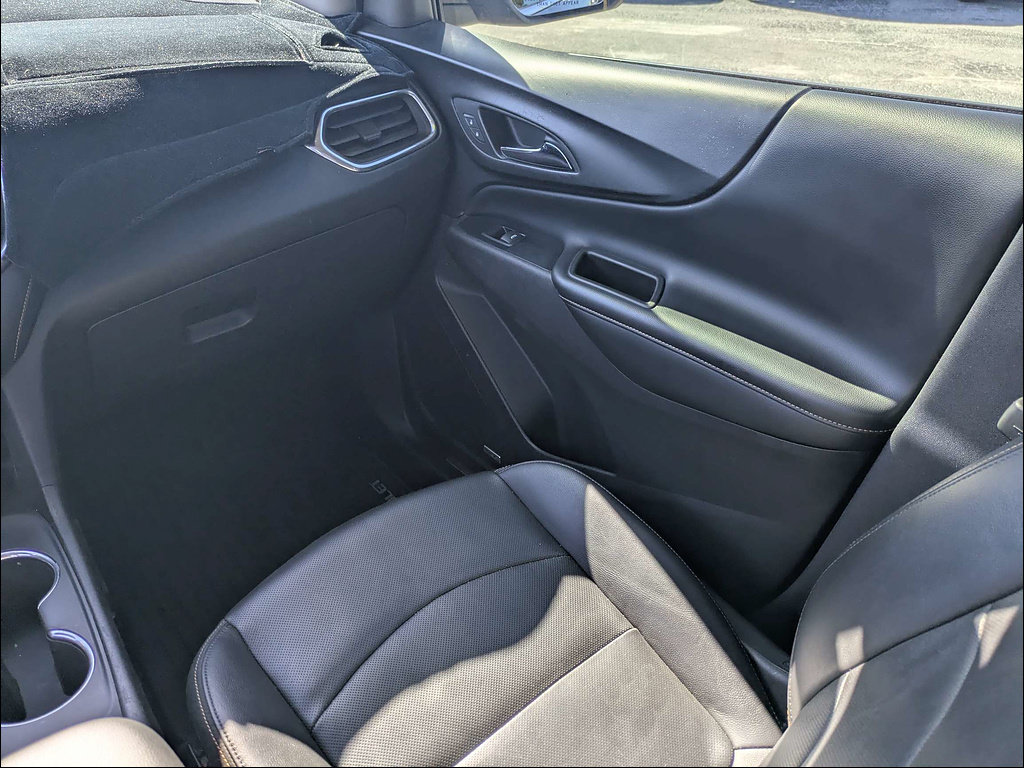 Used 2018 Chevrolet Equinox Premier FWD image 17
