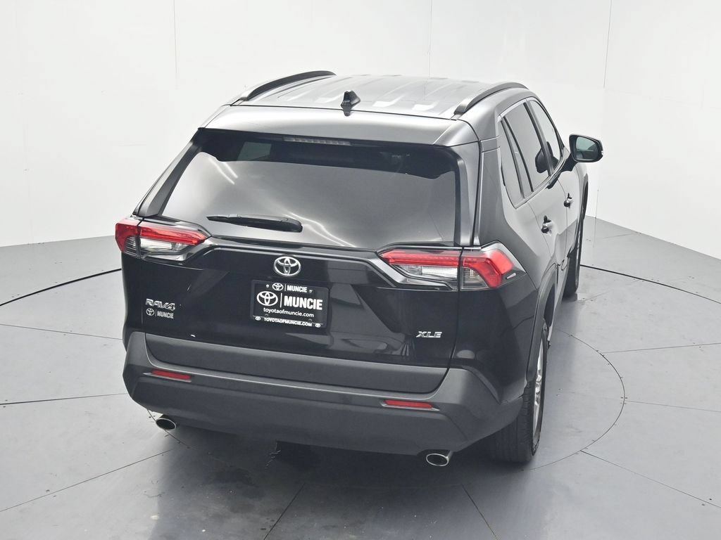 Used 2025 Toyota RAV4 XLE FWD image 58