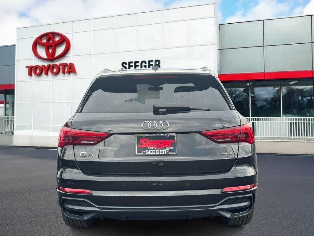 Used 2021 Audi Q3 2.0T Premium AWD/4WD image 5