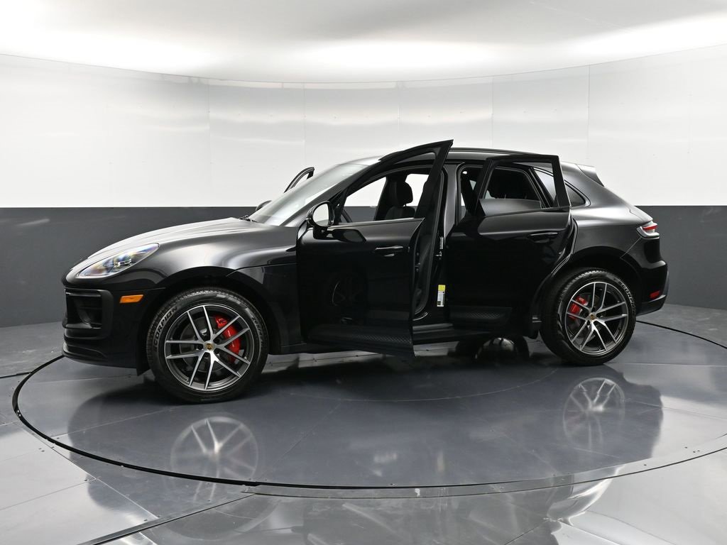 New 2026 Porsche Macan S image 36