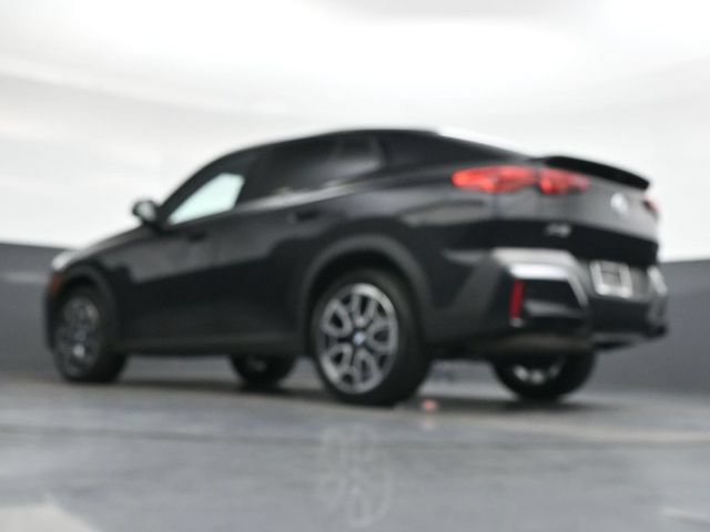 Used 2025 BMW X2 xDrive28i w/ Technology Package AWD/4WD image 33