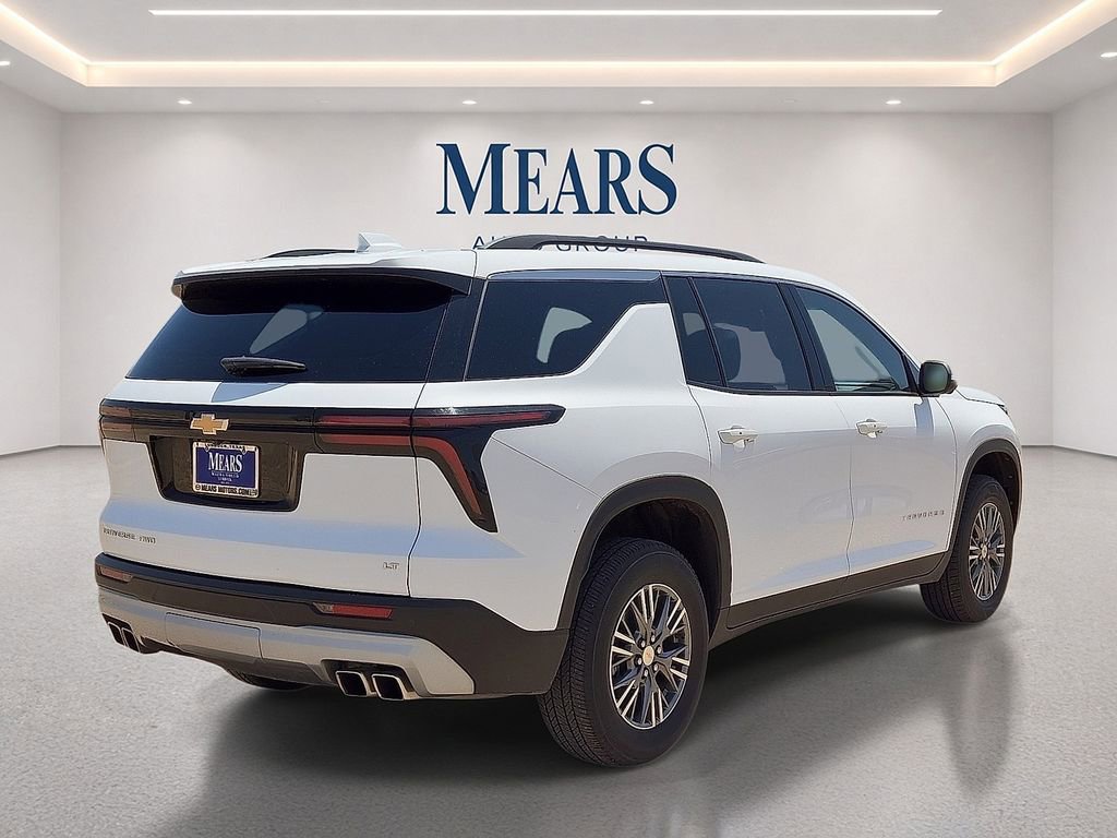 Used 2024 Chevrolet Traverse LT AWD/4WD image 5