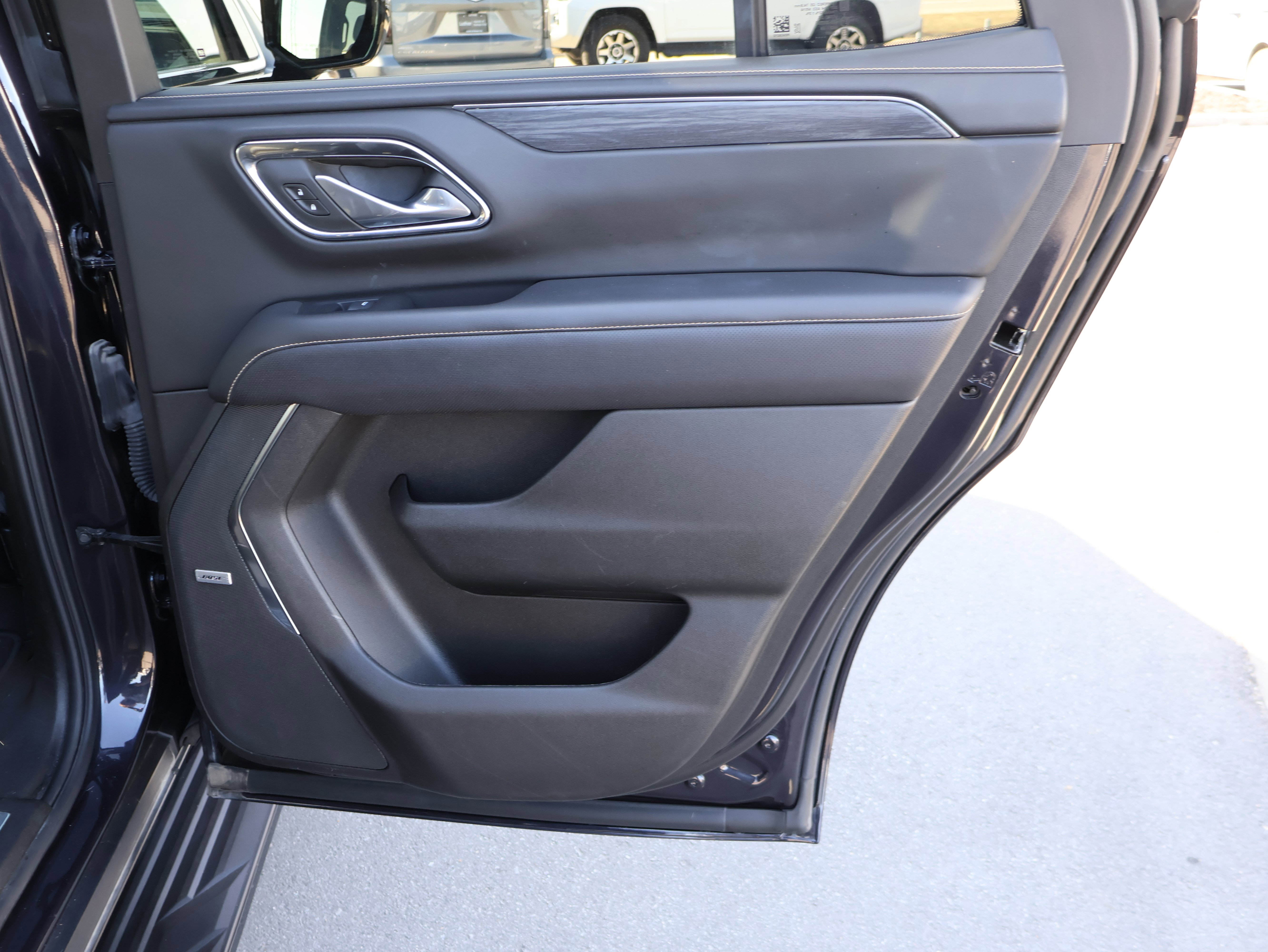 Used 2024 GMC Yukon SLT image 13