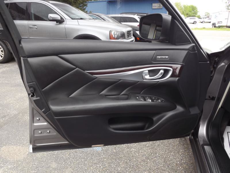Used 2013 INFINITI M37 w/ Premium Pkg RWD image 9
