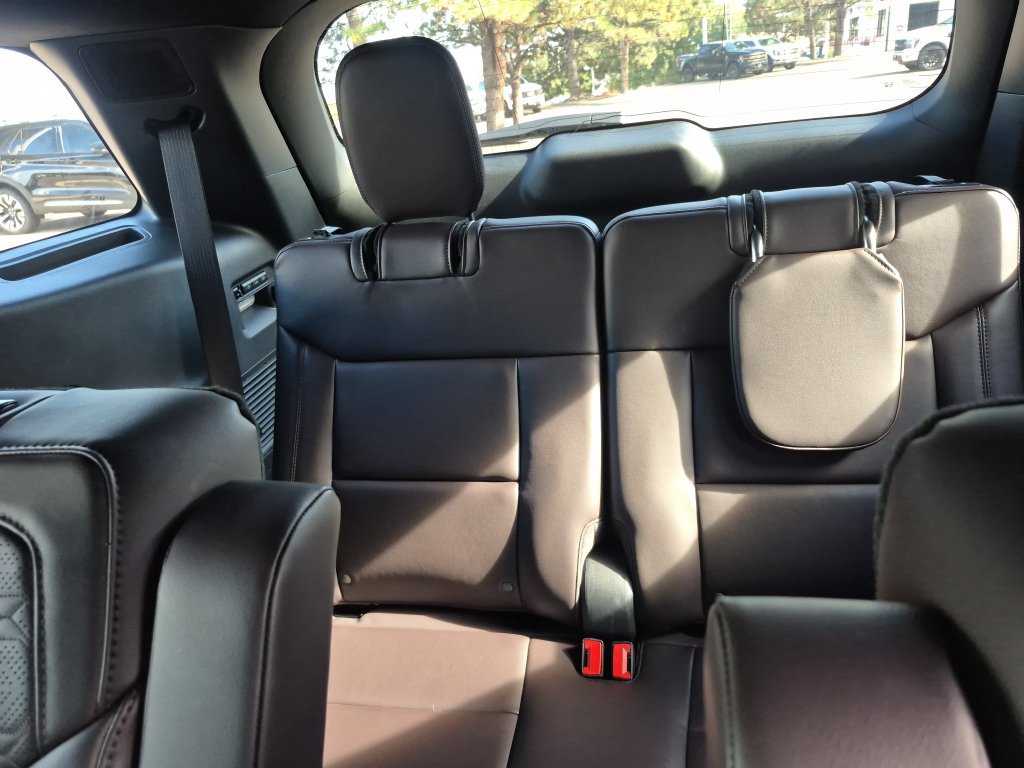 New 2026 Ford Explorer Platinum w/ LUX Leather Package AWD/4WD image 20