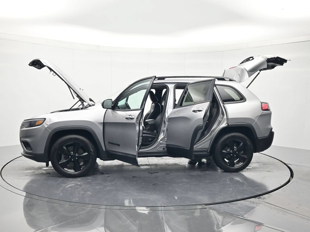 Used 2019 Jeep Cherokee Latitude Plus AWD/4WD image 45