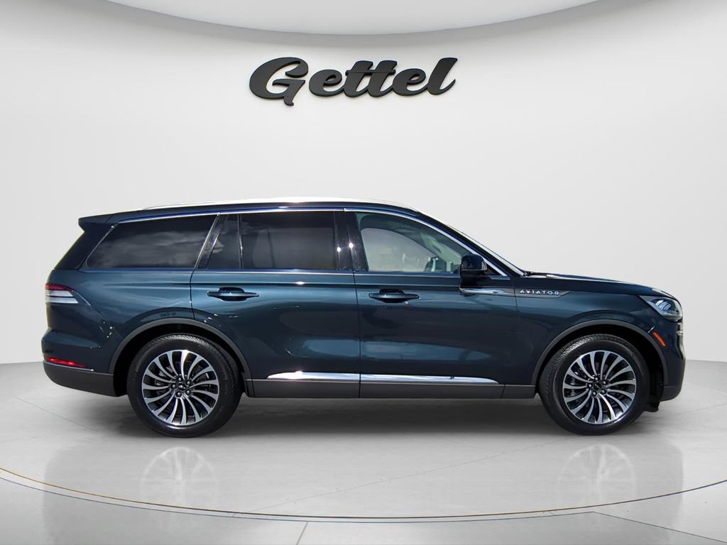 Used 2024 Lincoln Aviator Reserve RWD image 4