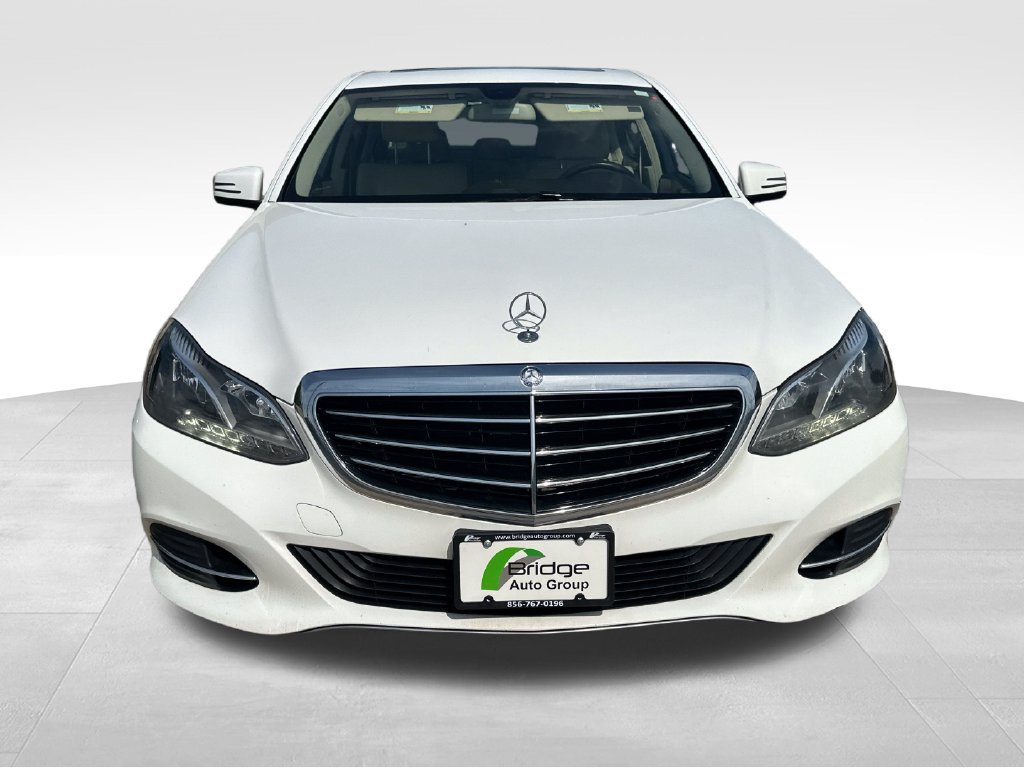 Used 2016 Mercedes-Benz E 350 4MATIC Sedan image 2