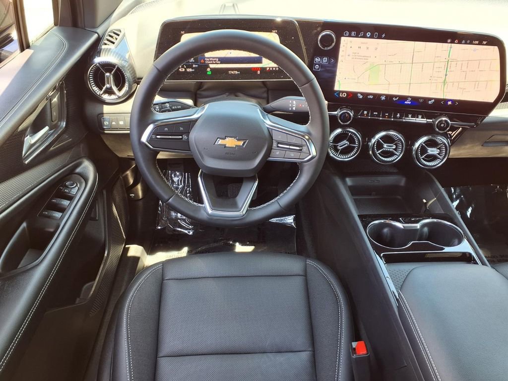 Used 2024 Chevrolet Blazer EV LT AWD/4WD image 17