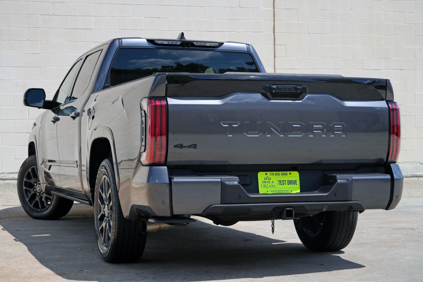 Used 2022 Toyota Tundra Platinum w/ Advanced Package AWD/4WD image 6