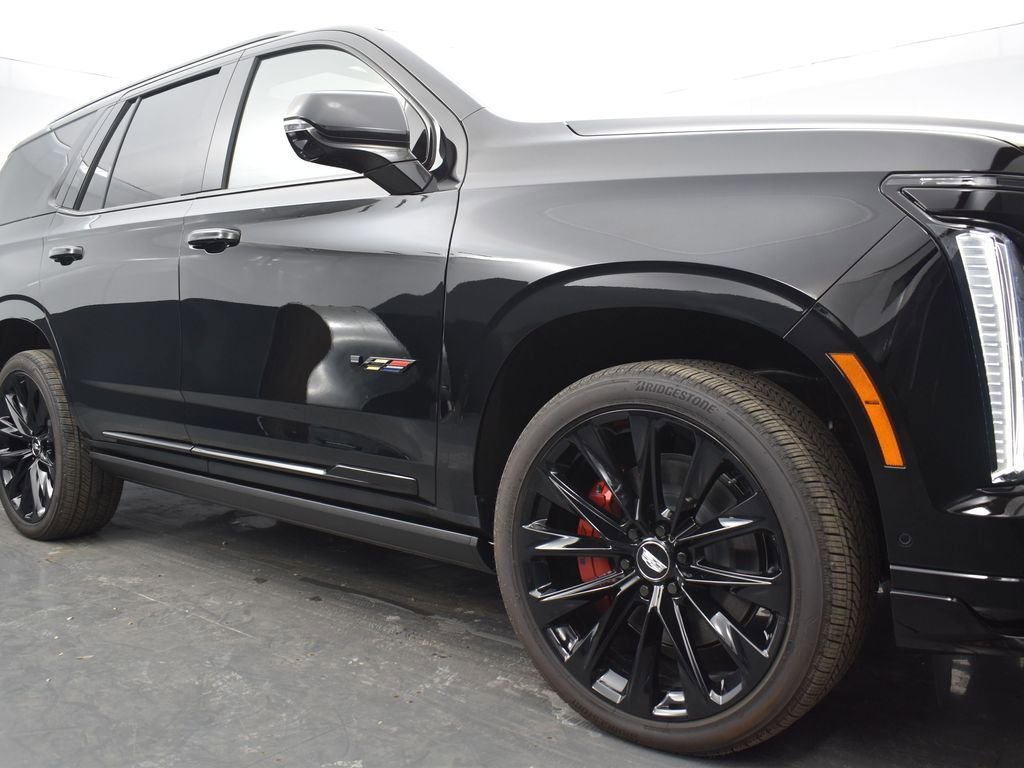 Certified 2025 Cadillac Escalade V w/ LPO, ONYX Package image 42