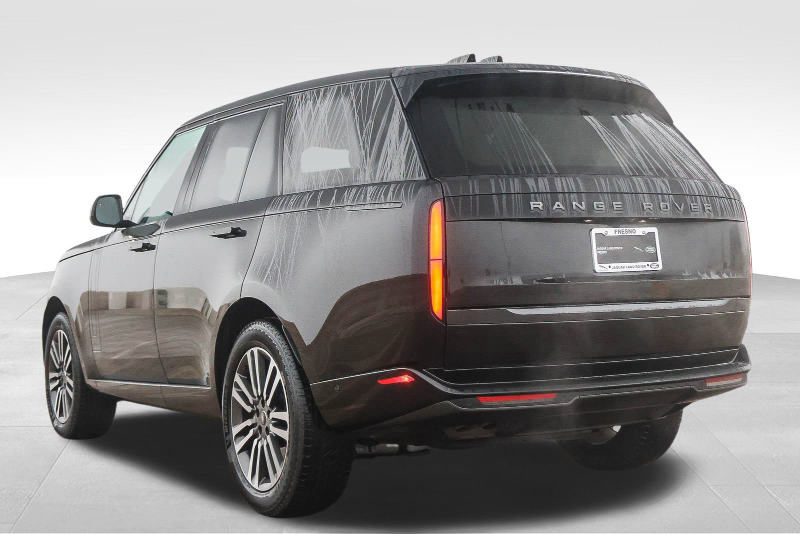 Used 2023 Land Rover Range Rover SE image 7