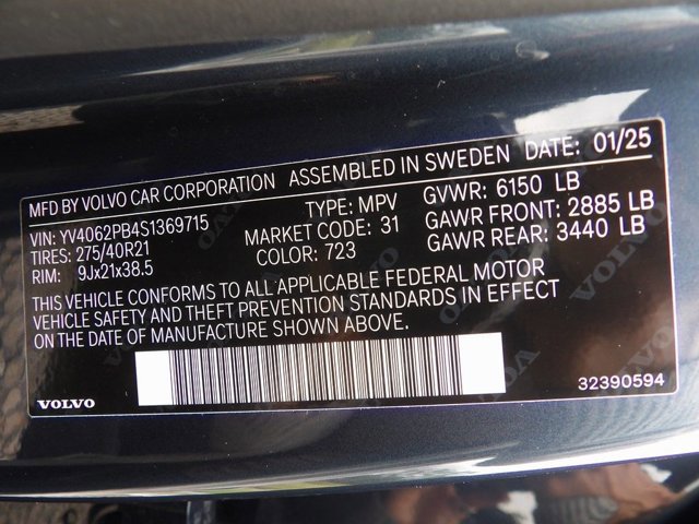 Certified 2025 Volvo XC90 B6 Plus image 31