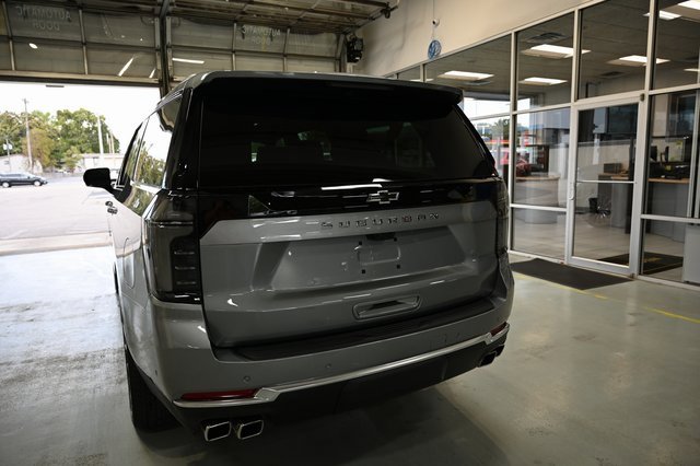 New 2026 Chevrolet Suburban High Country image 6