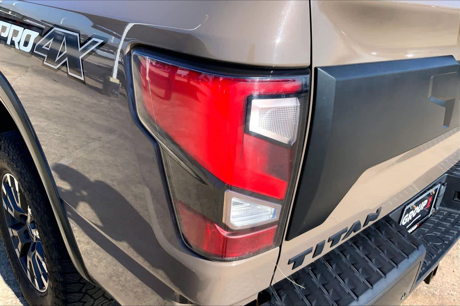 Used 2021 Nissan Titan PRO-4X w/ Pro-4x Convenience Package AWD/4WD image 28