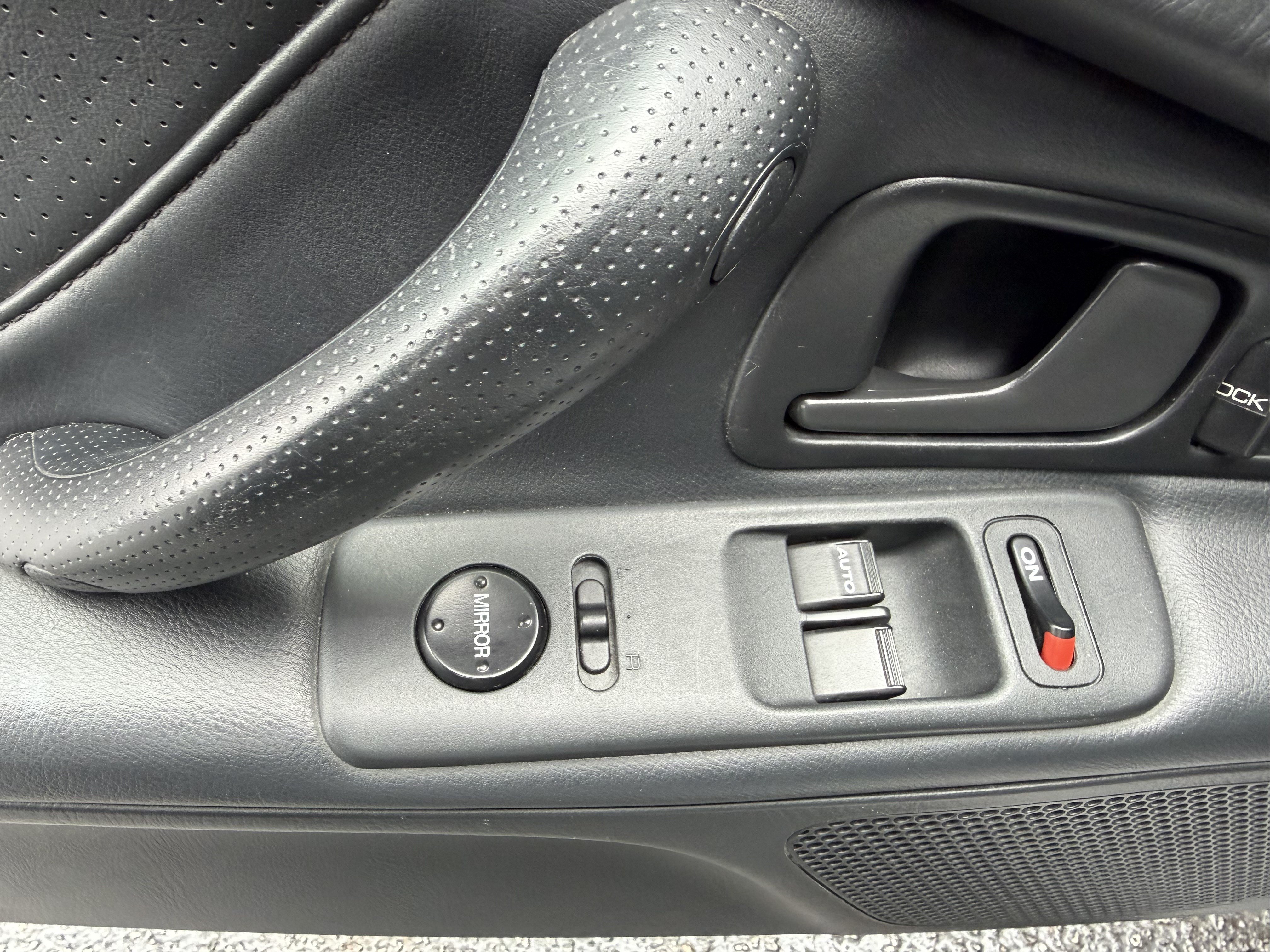 Used 2000 Honda S2000 image 14