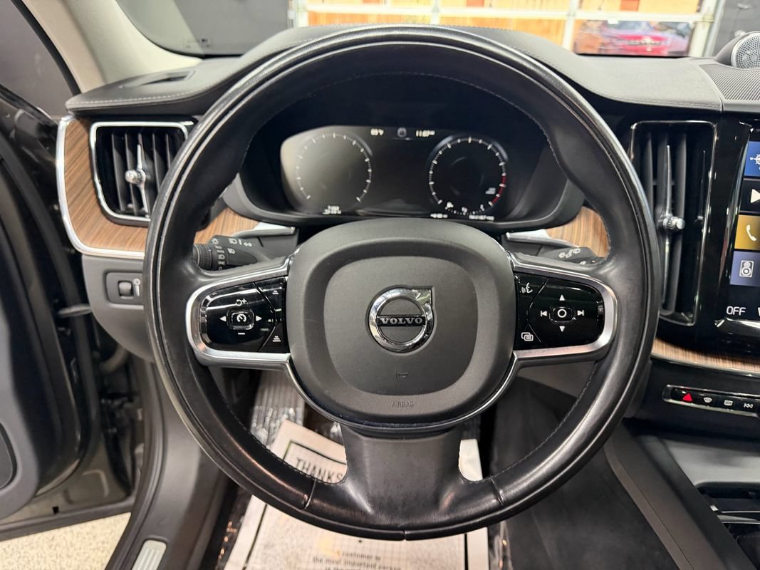 Used 2019 Volvo XC60 T6 Inscription w/ Protection Package Premier AWD/4WD image 24
