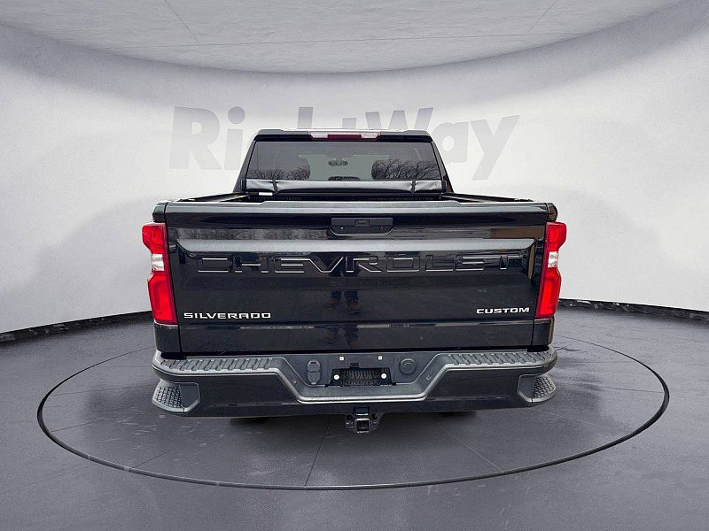 Used 2019 Chevrolet Silverado 1500 Custom Trail Boss w/ Custom Convenience Package image 4