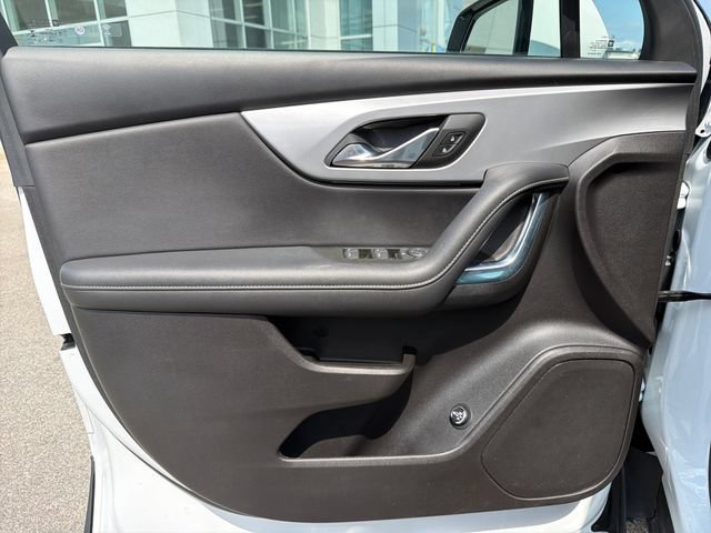 Used 2024 Chevrolet Blazer LT w/ LPO, Floor Liner Package FWD image 9